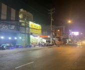 Hương vị Trung Hoa đậm đà trong từng hạt cơm. Cơm chiên, mì xào thơm ngon, đa dạng.